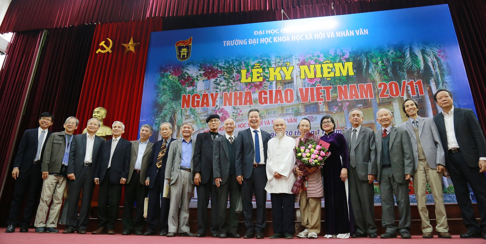 Ngày Hiến chương nhà giáo Việt Nam: Tri ân các thế hệ thầy cô giáo