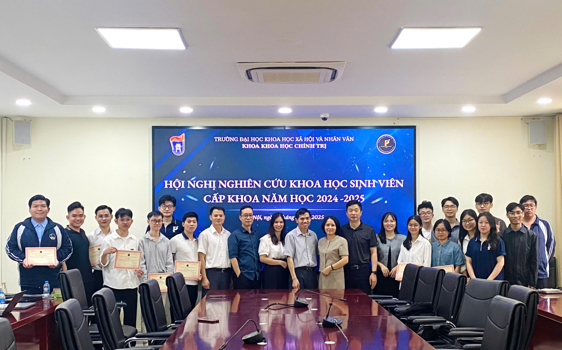 HỘI NGHỊ NGHIÊN CỨU KHOA HỌC SINH VIÊN NĂM HỌC 2024-2025